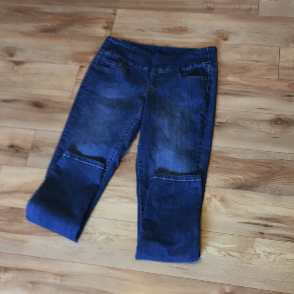 Jag pull on jeans size 6.